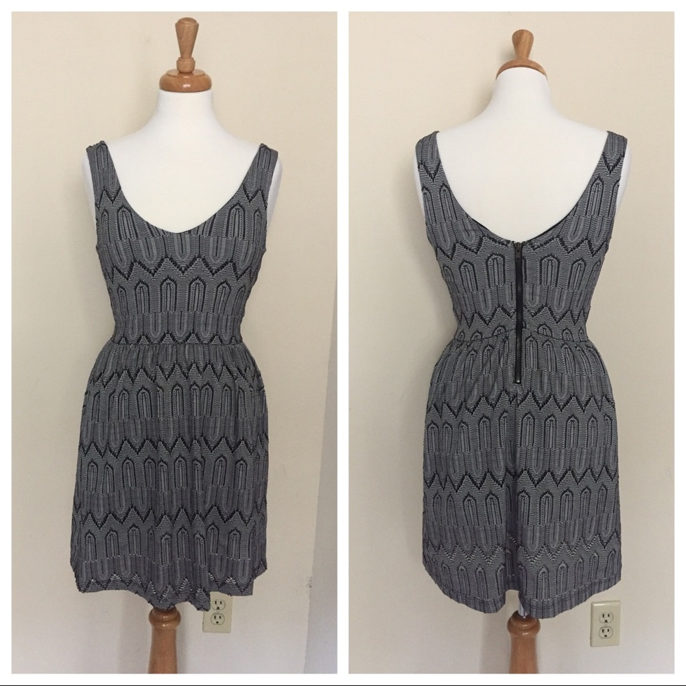 Lucky Brand Sleeveless Lined Black and White Dress